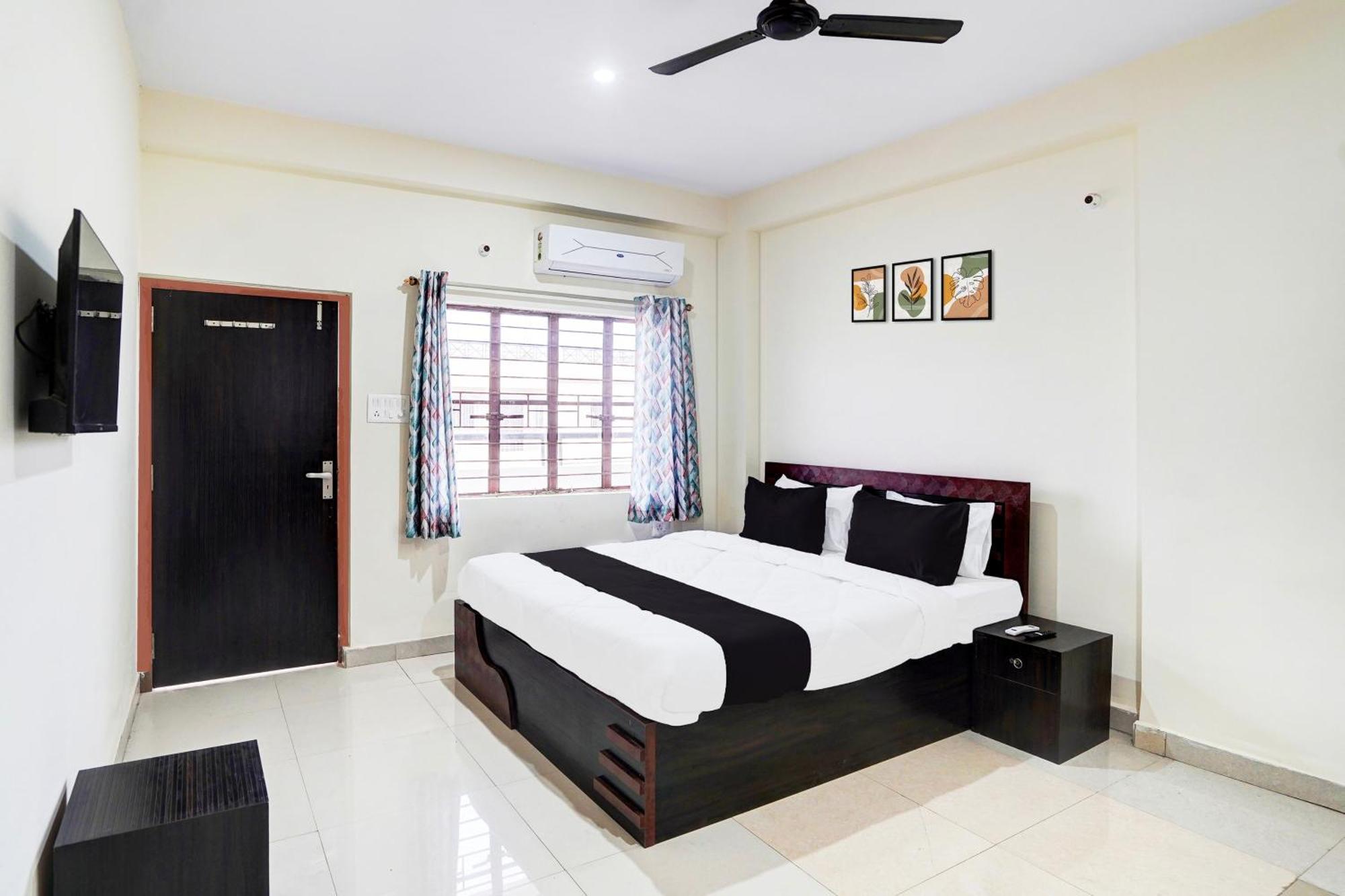 Hotel O The Crown Inn Danapur Exterior photo