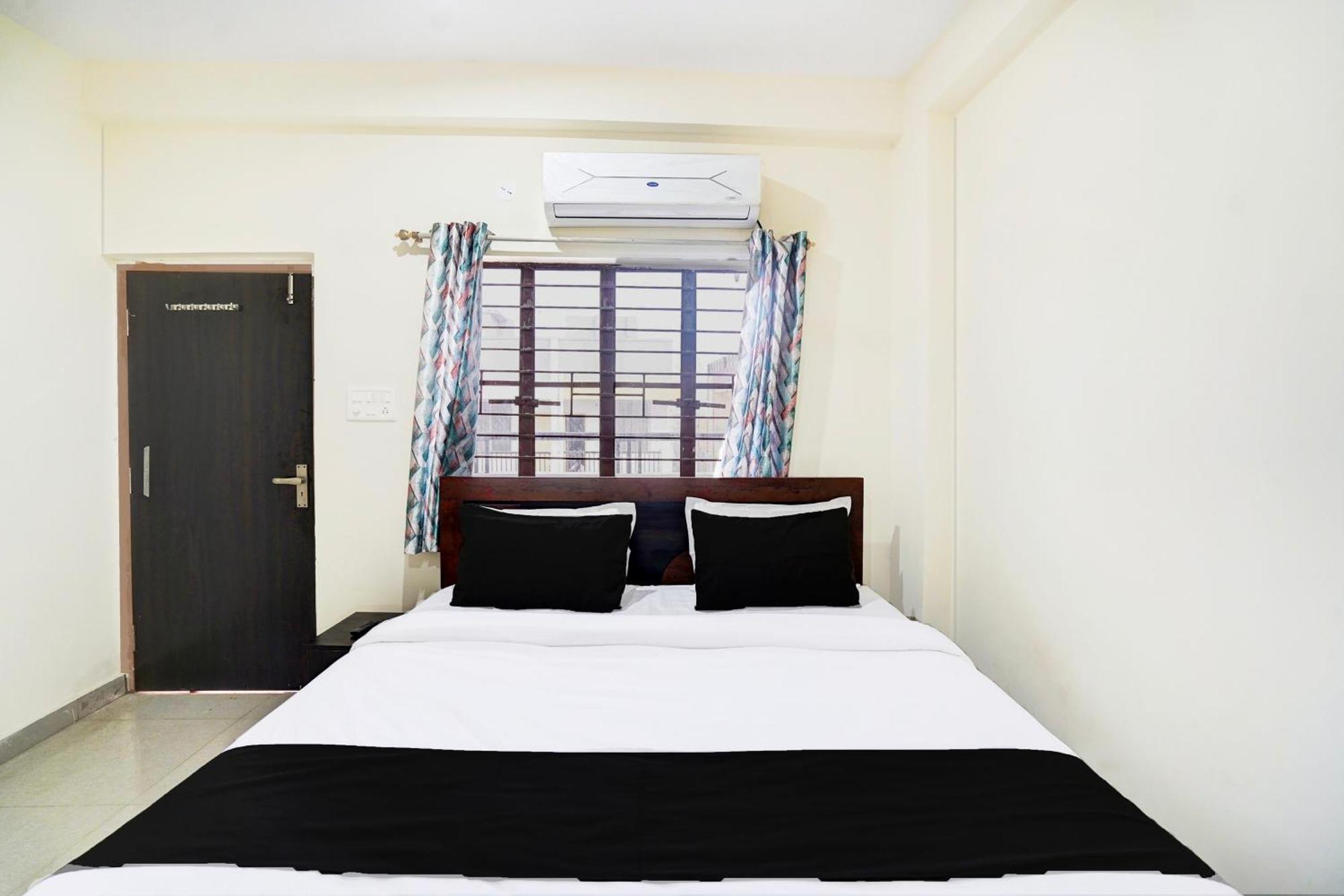 Hotel O The Crown Inn Danapur Exterior photo